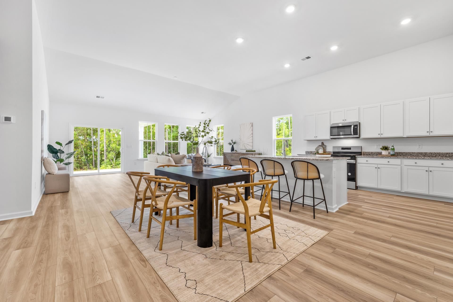 420 Sun Colony Blvd. Photo 10