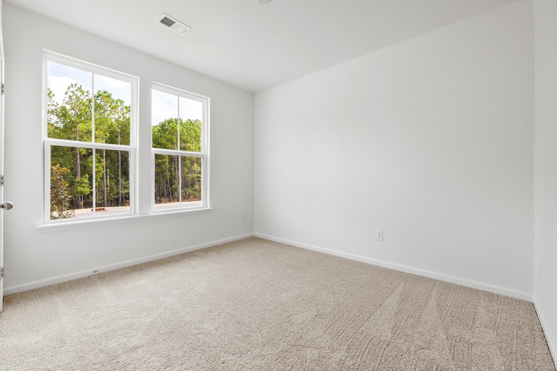 420 Sun Colony Blvd. Photo 6