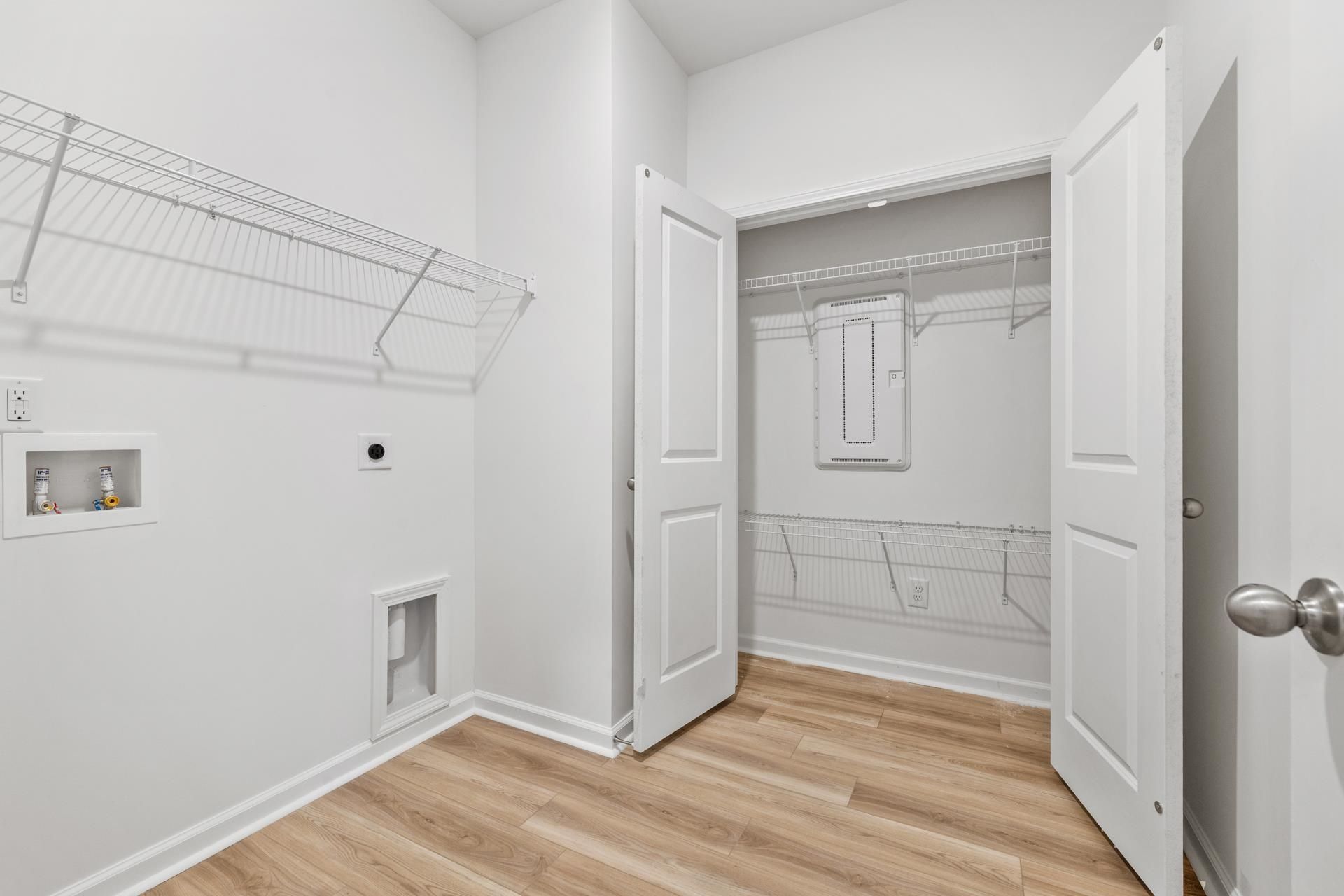 420 Sun Colony Blvd. Photo 9