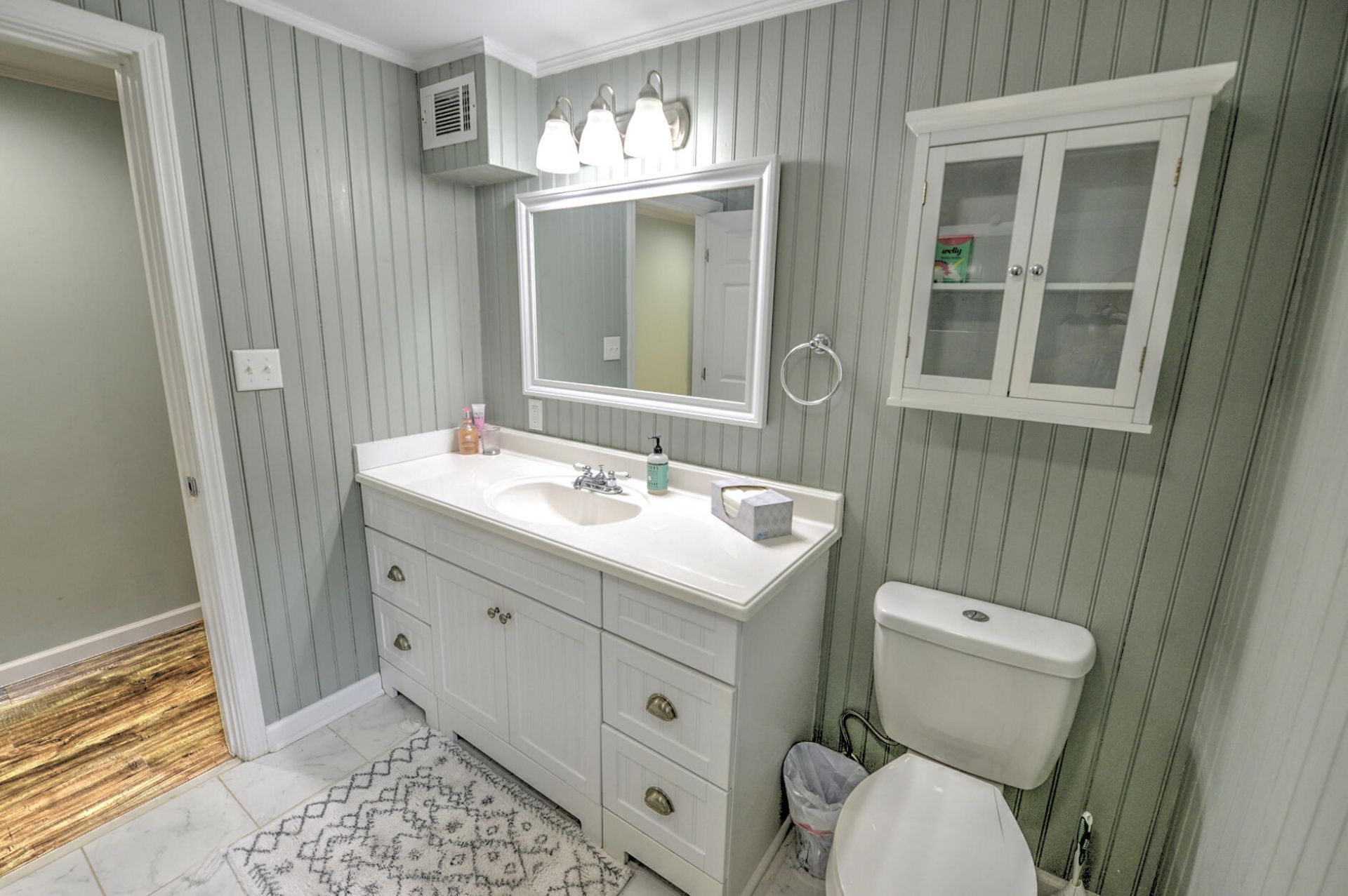 3572 Berryhill Road Photo 18