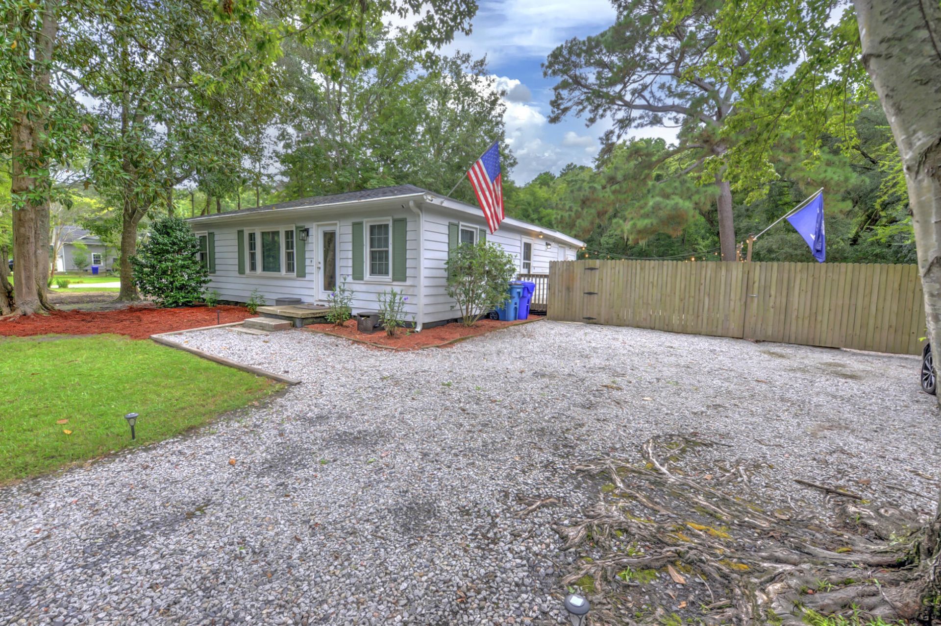 3572 Berryhill Road Photo 4