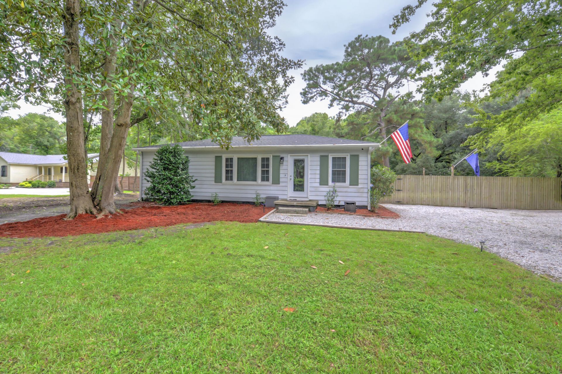 3572 Berryhill Road Photo 6