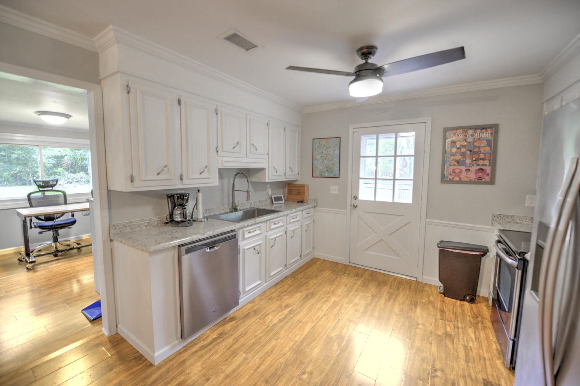 3572 Berryhill Road Photo 7