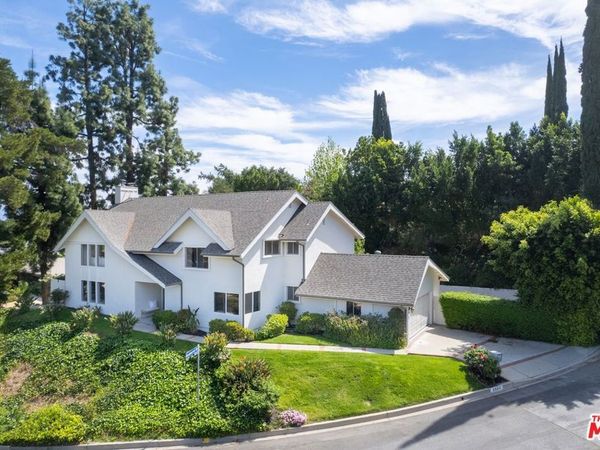 3592 Alana Drive , Sherman Oaks, CA 91403