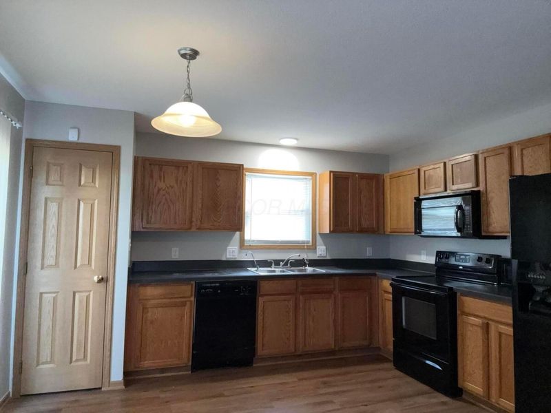 3802 Willowswitch Lane, Columbus, OH 43207 Photo 2