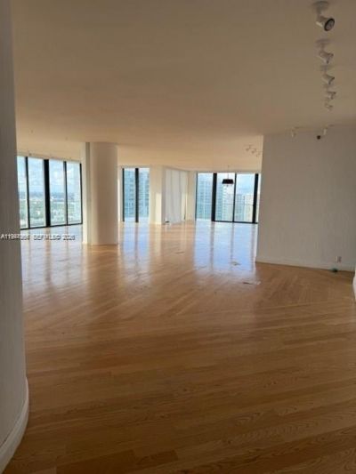 19707 Turnberry Way , Unit TS-4, Aventura, FL 33180 Photo