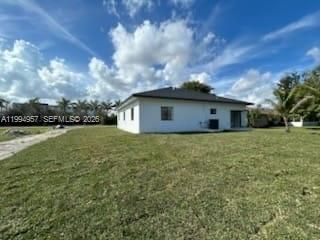 1468 NW 100th St, Miami, FL 33147 Photo
