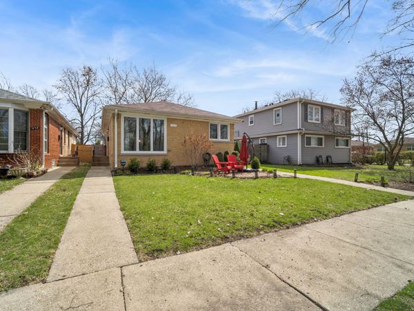 933 McDaniel Avenue, Evanston, IL 60202