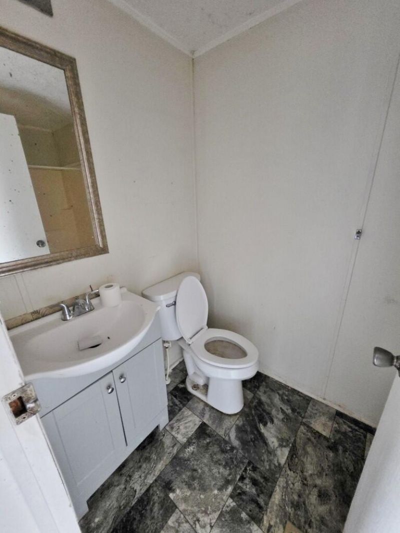 180 Cherry Tree Lane Photo 6