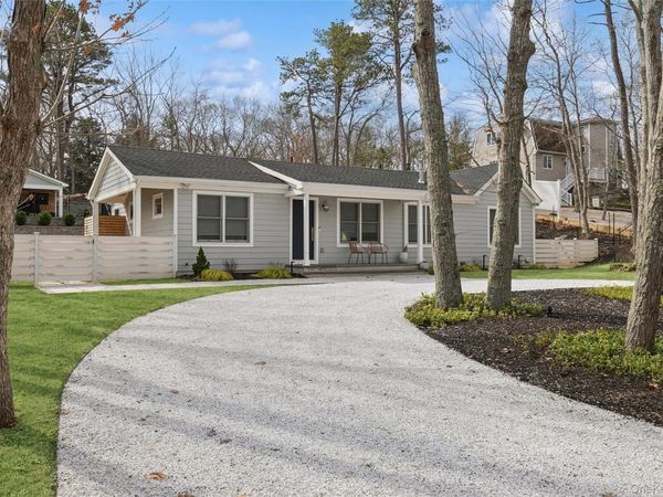 6 W Landing Road , Hampton Bays, NY 11946