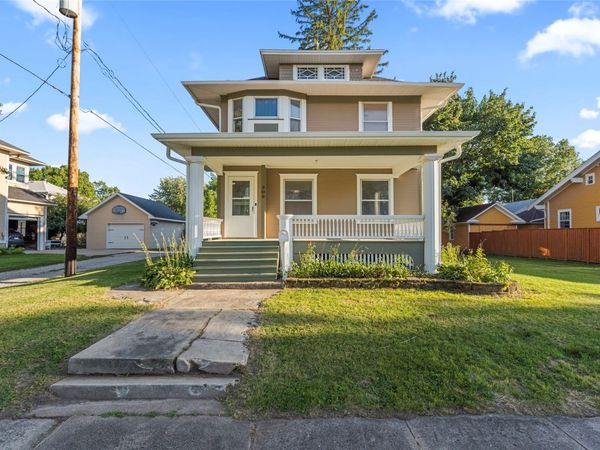 309 E 4th Street , Tipton, IA 52772