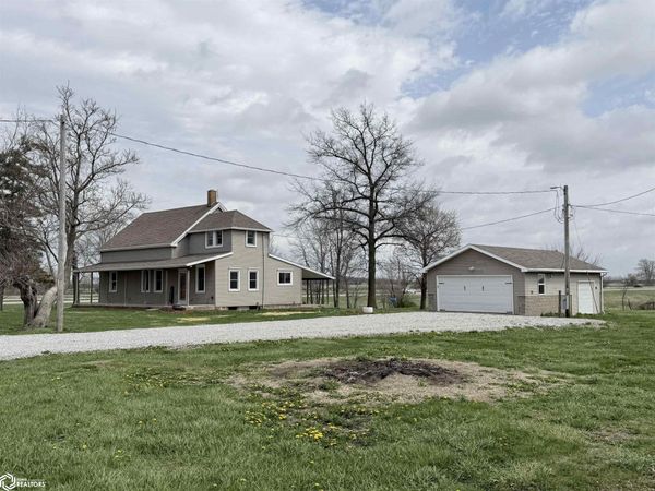2131 Smoketree Avenue, Lockridge, IA 52635