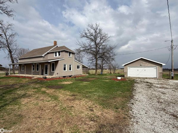 2131 Smoketree Avenue, Lockridge, IA 52635