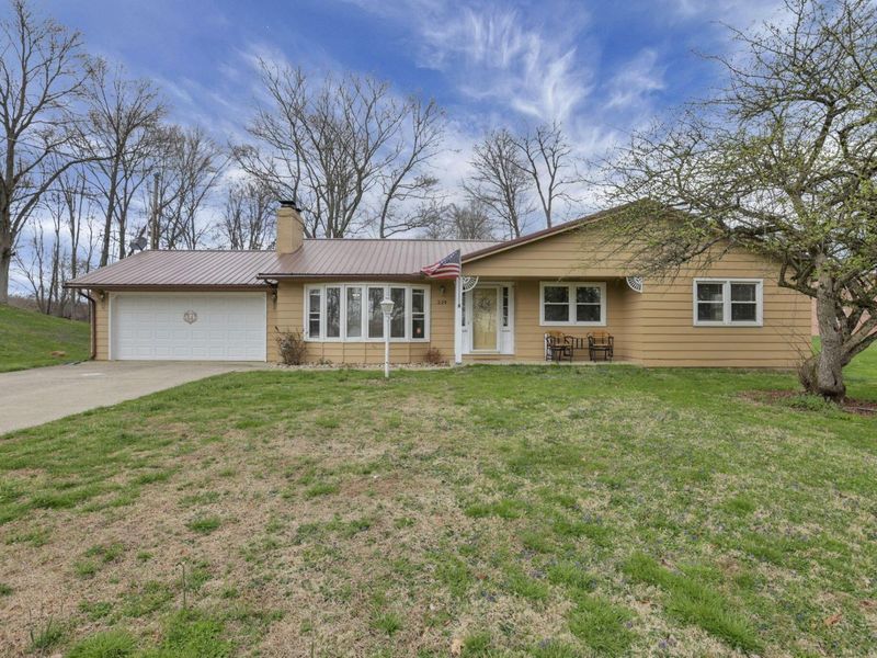 224 Brentwood Drive NE, Newark, OH 43055 Photo 1