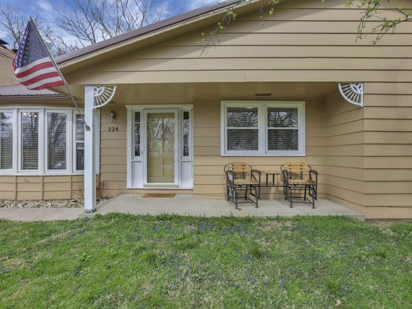 224 Brentwood Drive NE, Newark, OH 43055