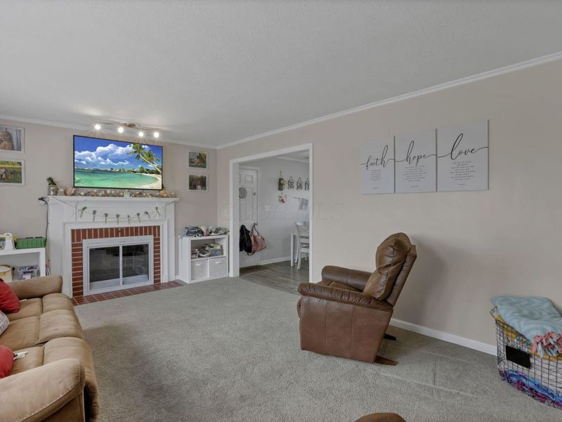 224 Brentwood Drive NE, Newark, OH 43055 Photo 5