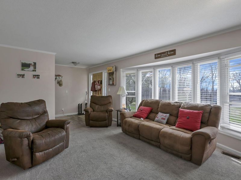 224 Brentwood Drive NE, Newark, OH 43055 Photo 7