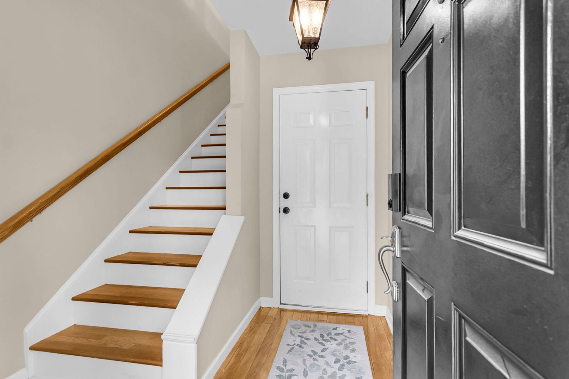 2923 Woodland Park Drive Photo 6