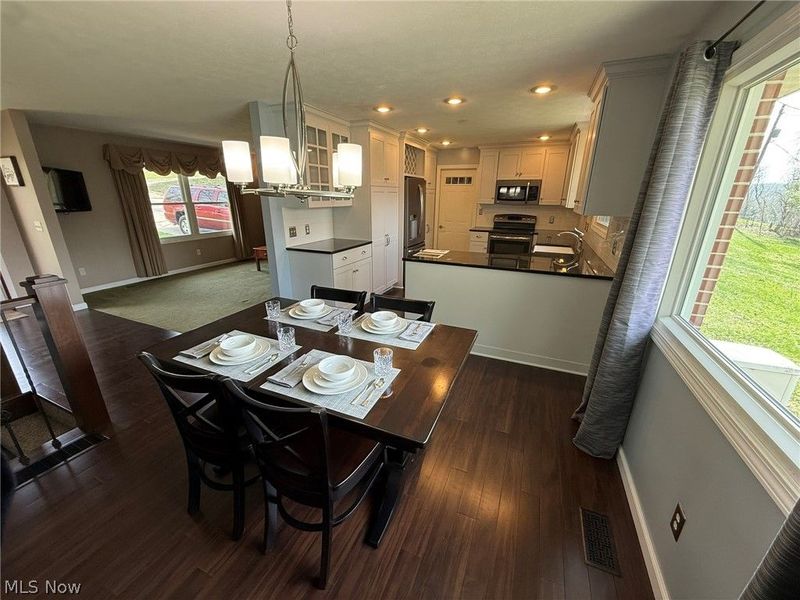 3135 Circleview Drive NW, Dover, OH 44622 Photo 10