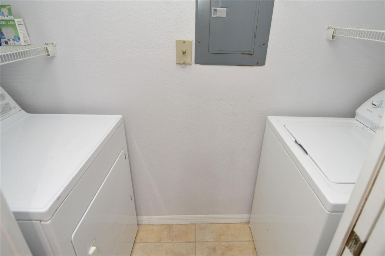 10263 Gandy Boulevard N, Unit 108, Saint Petersburg, FL 33702 Photo