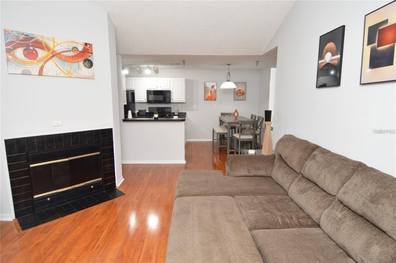 10263 Gandy Boulevard N, Unit 108, Saint Petersburg, FL 33702 Photo