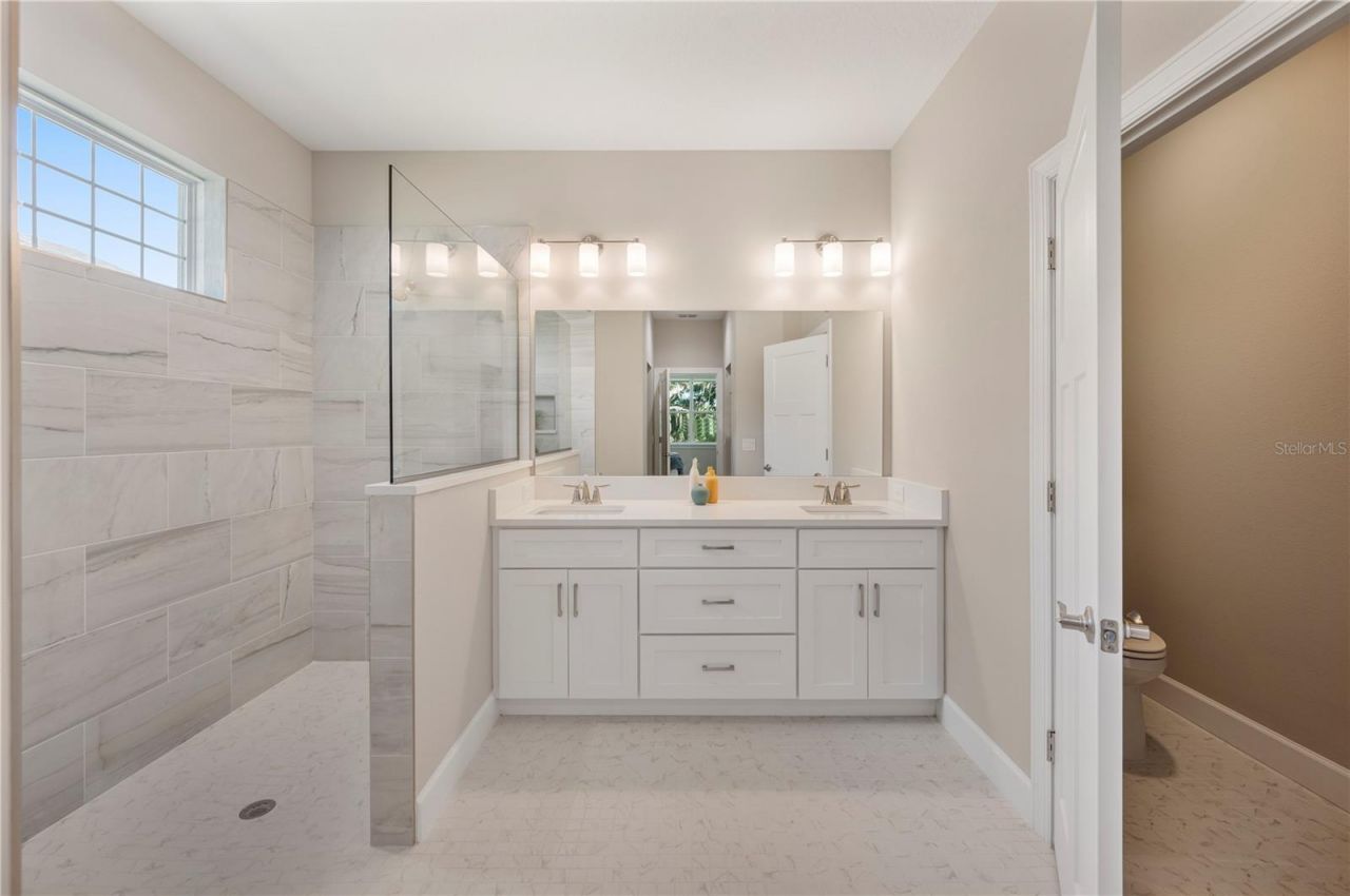 4537 Fairway Oaks Drive , Mulberry, FL 33860 Photo