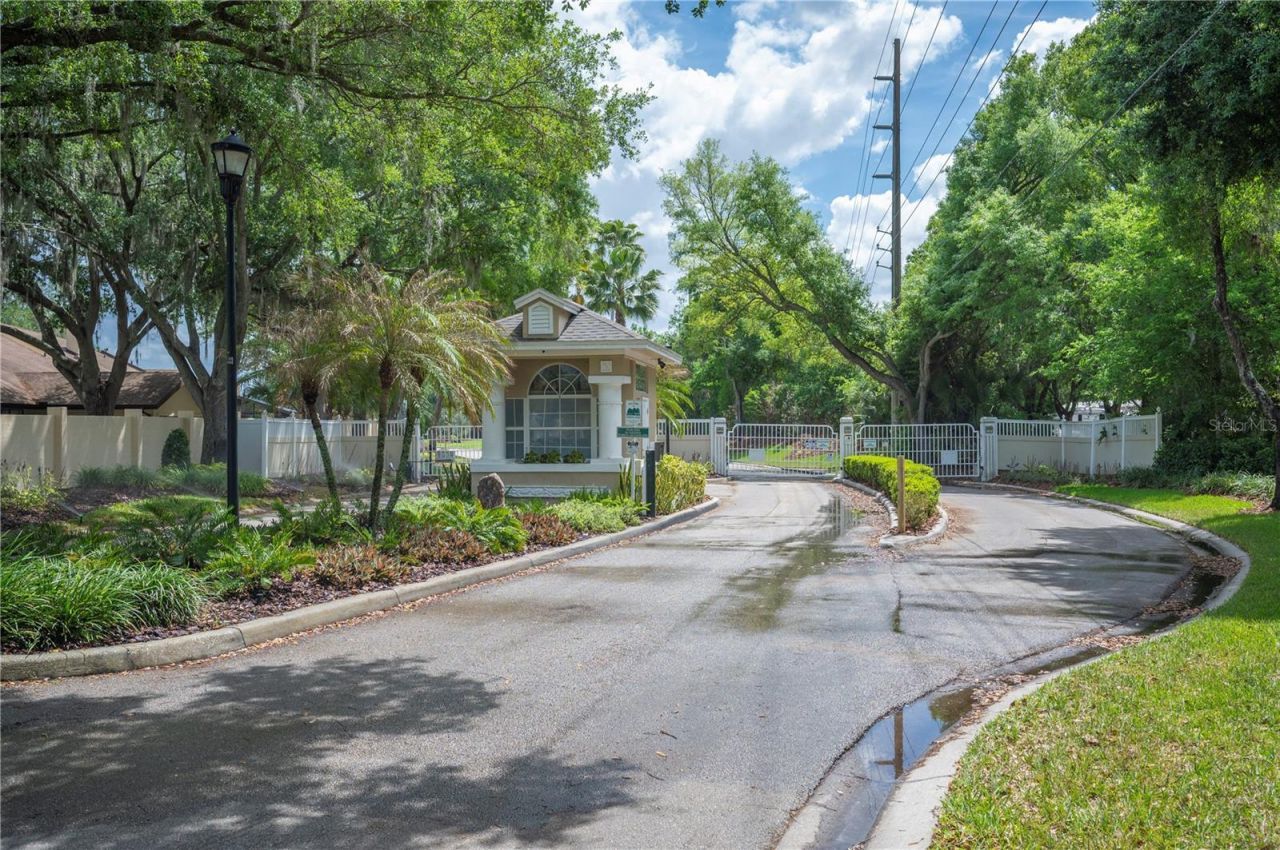 4537 Fairway Oaks Drive , Mulberry, FL 33860 Photo