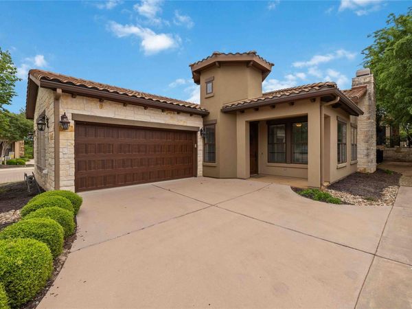 204 Delfino CIR, Lakeway, TX 78734