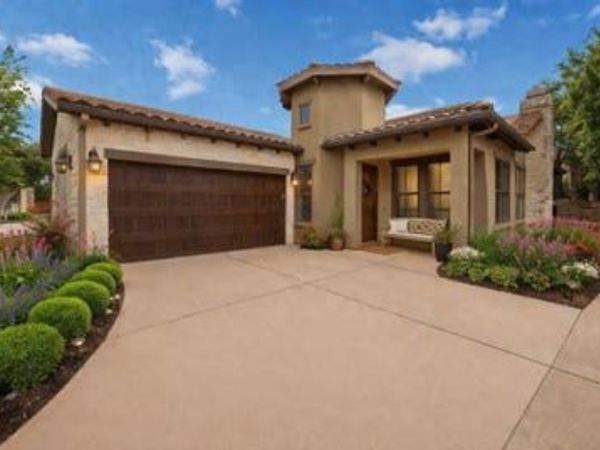 204 Delfino CIR, Lakeway, TX 78734