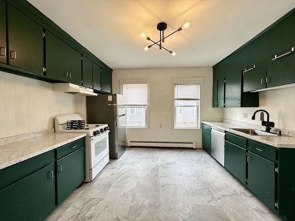 18 Appleton St, Unit 1, Quincy, MA 02171