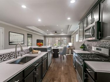 2082 Bentwater Lane, Frisco, TX 75036