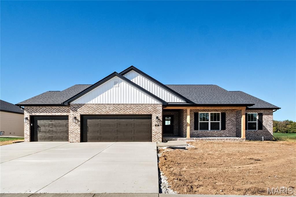 1365 Dove Hollow Court , O Fallon, IL 62269 Main Photo