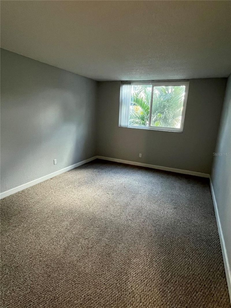 2650 Coconut Bay Ln Lane , Unit 518 (1i), Sarasota, FL 34237 Photo