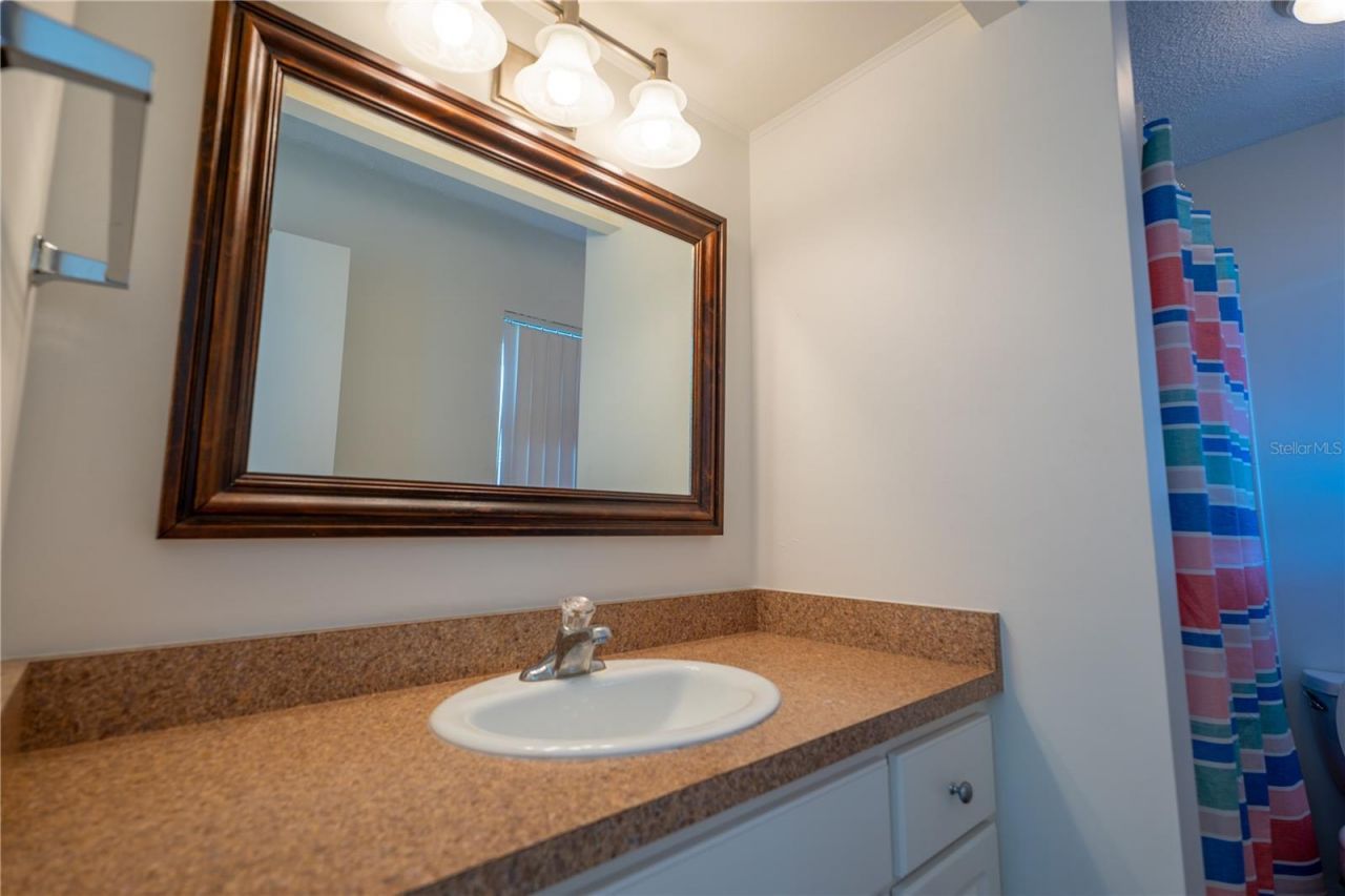 6860 Whitman Court, Unit 32B, Sarasota, FL 34243 Photo