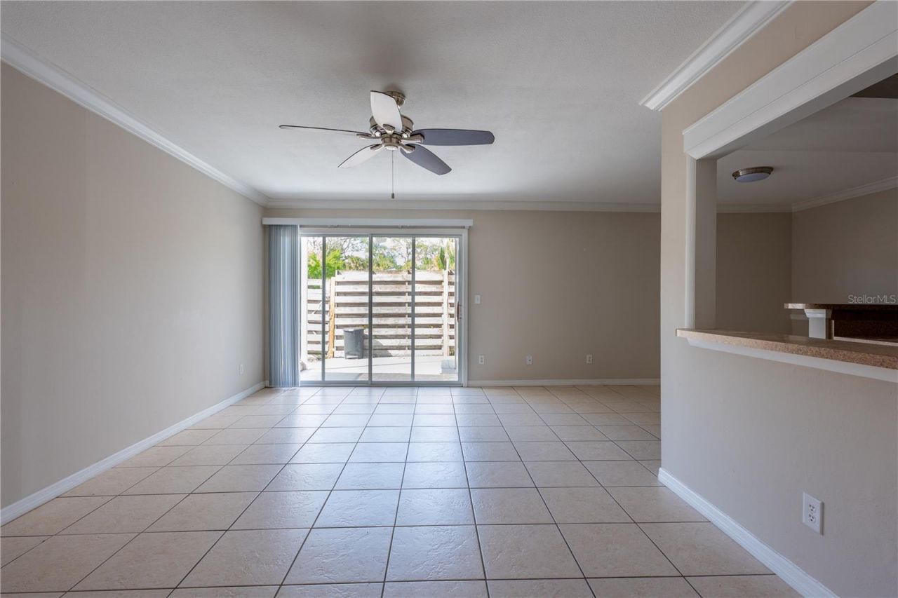 6860 Whitman Court, Unit 32B, Sarasota, FL 34243 Photo