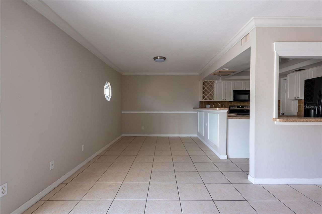 6860 Whitman Court, Unit 32B, Sarasota, FL 34243 Photo