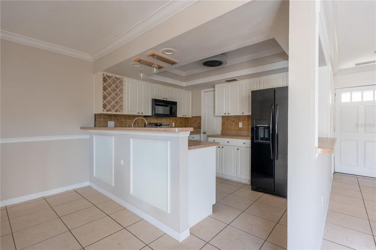 6860 Whitman Court, Unit 32B, Sarasota, FL 34243 Photo