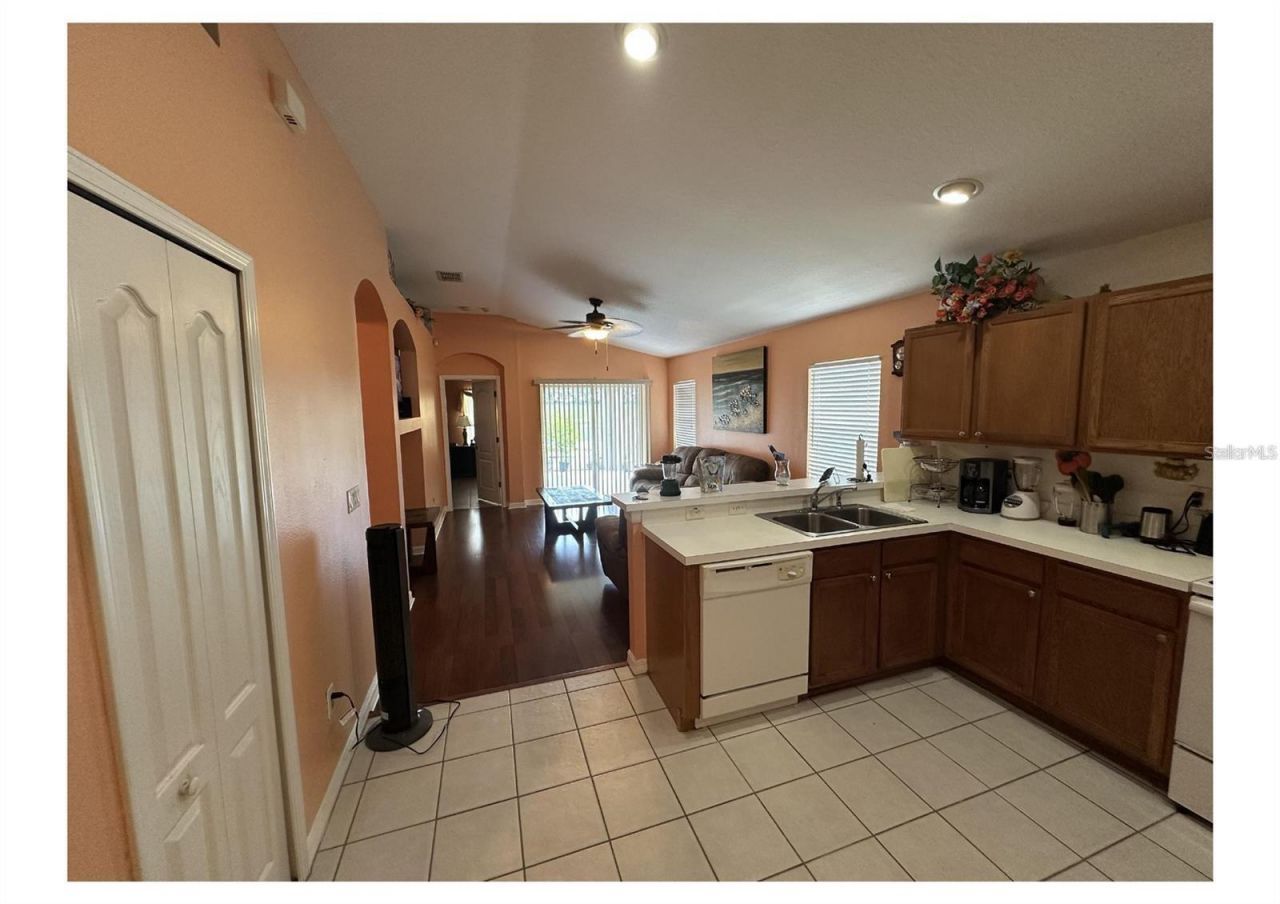6812 Aramon Court, Wesley Chapel, FL 33545 Photo