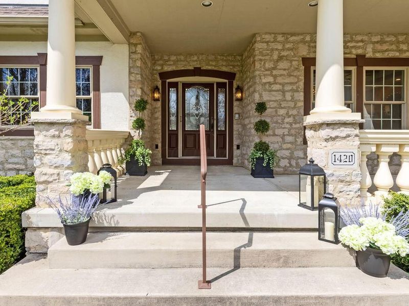 1420 Elkhorn Drive, Blacklick, OH 43004 Photo 2