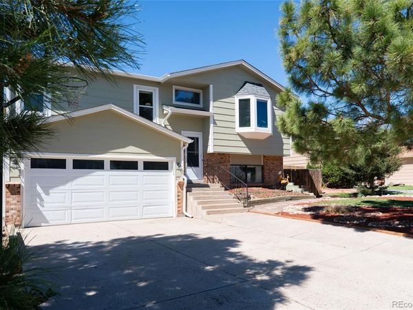 981 Oakwood Drive, Castle Rock, CO 80104