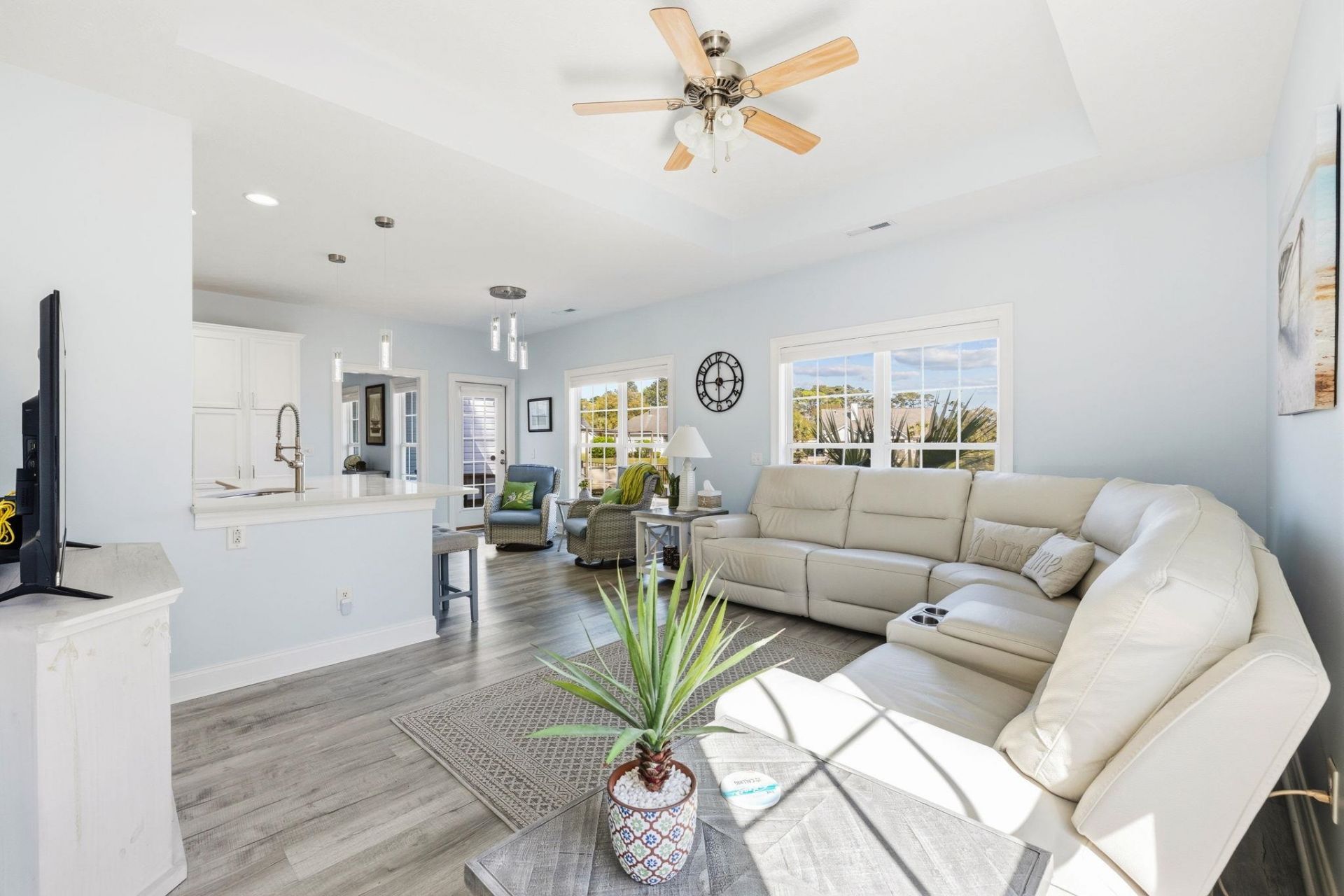 146 Harbor Lights Dr.  Photo 12