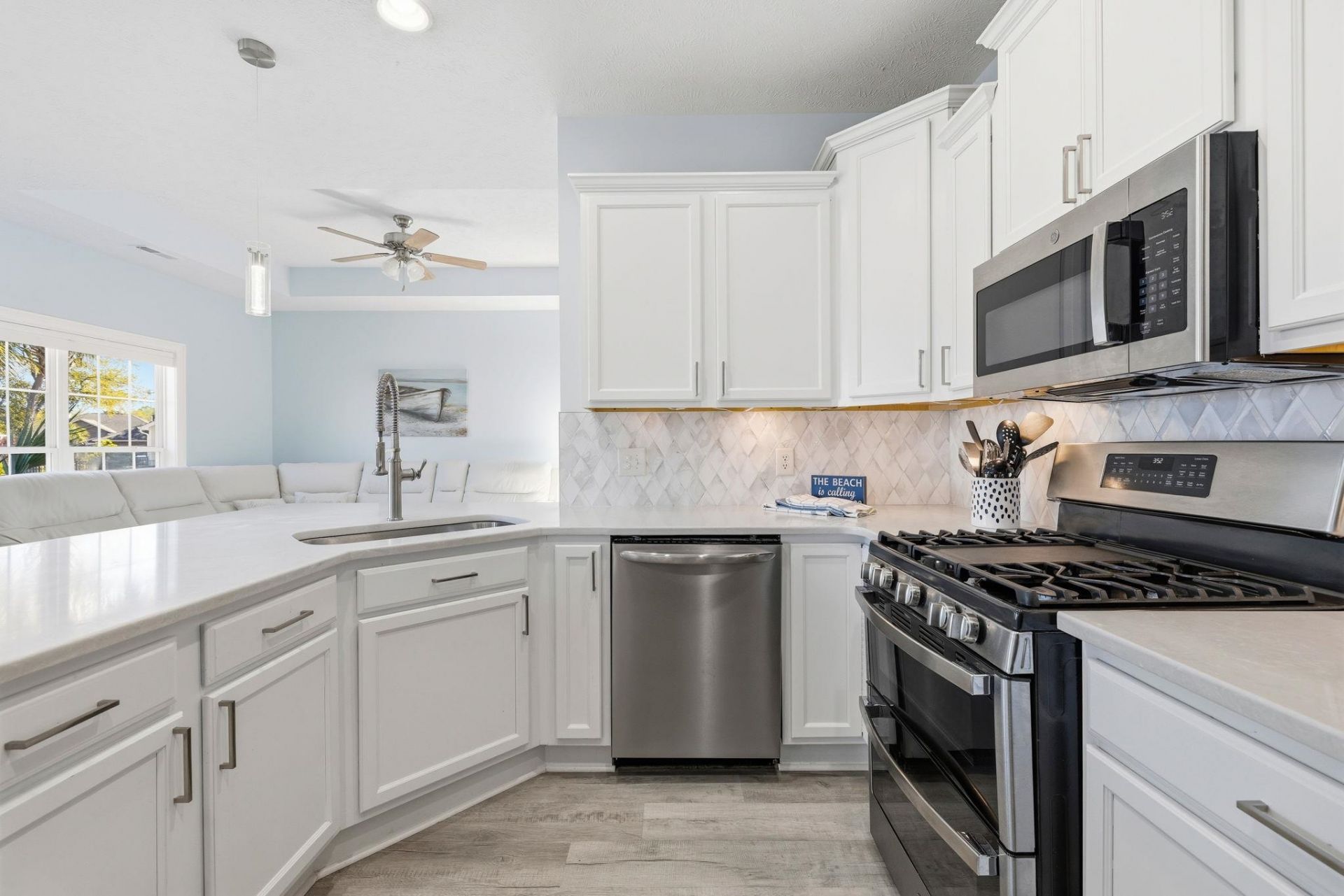 146 Harbor Lights Dr.  Photo 22