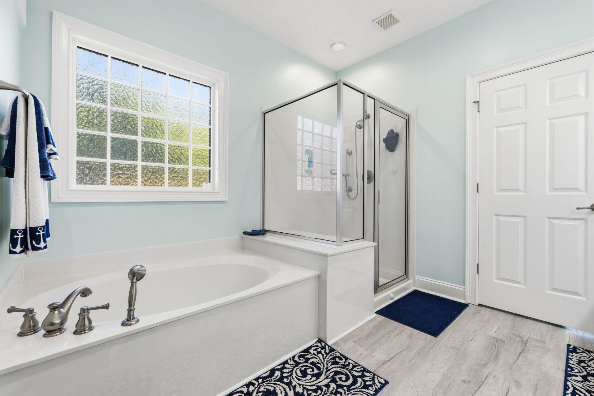 146 Harbor Lights Dr.  Photo 34