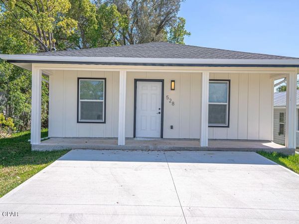 528 E 9th Street, Panama City, FL 32401