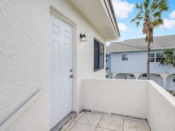 652 Hernando Street, Unit E, Fort Pierce, FL 34949