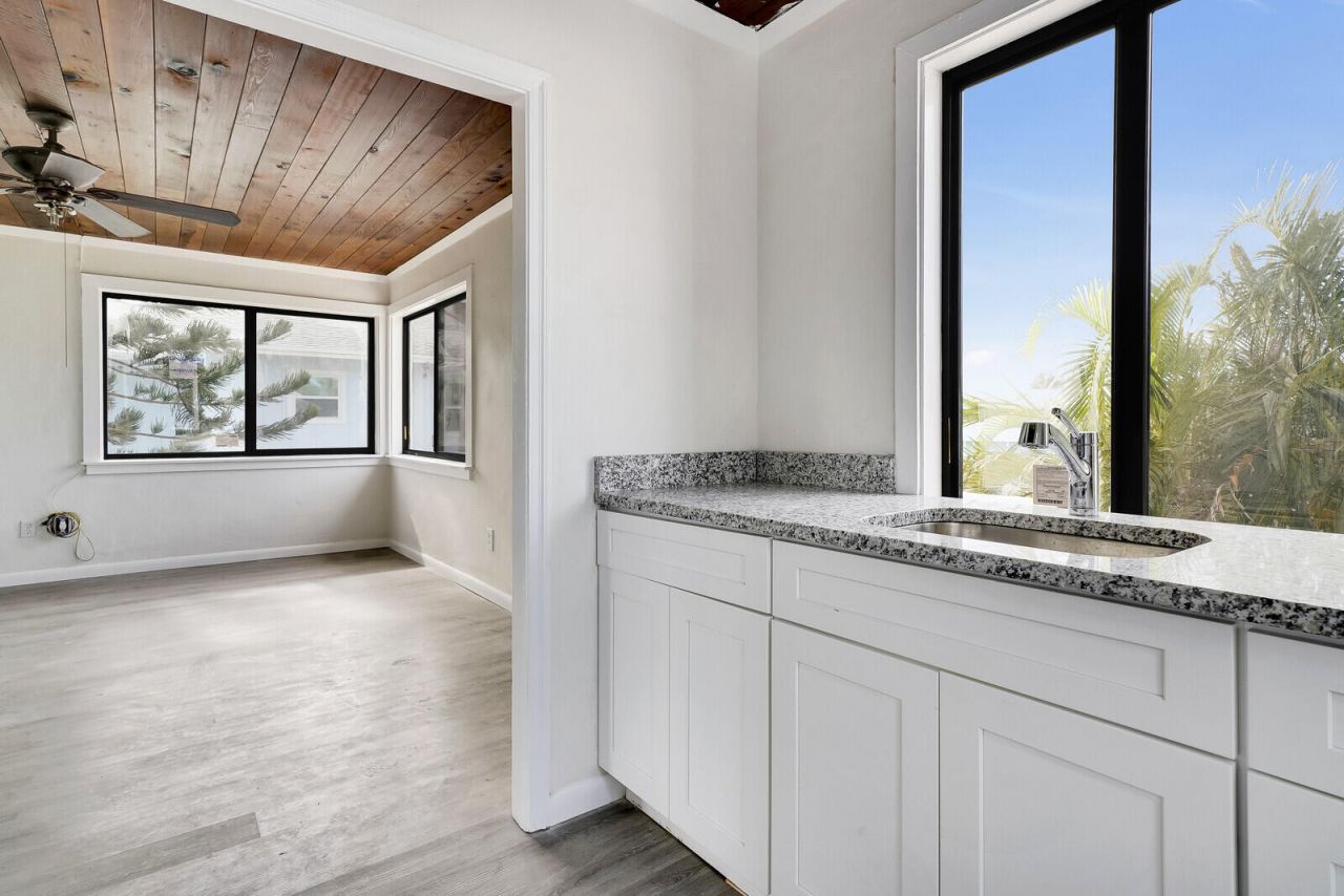 652 Hernando Street, Unit E, Fort Pierce, FL 34949 Photo