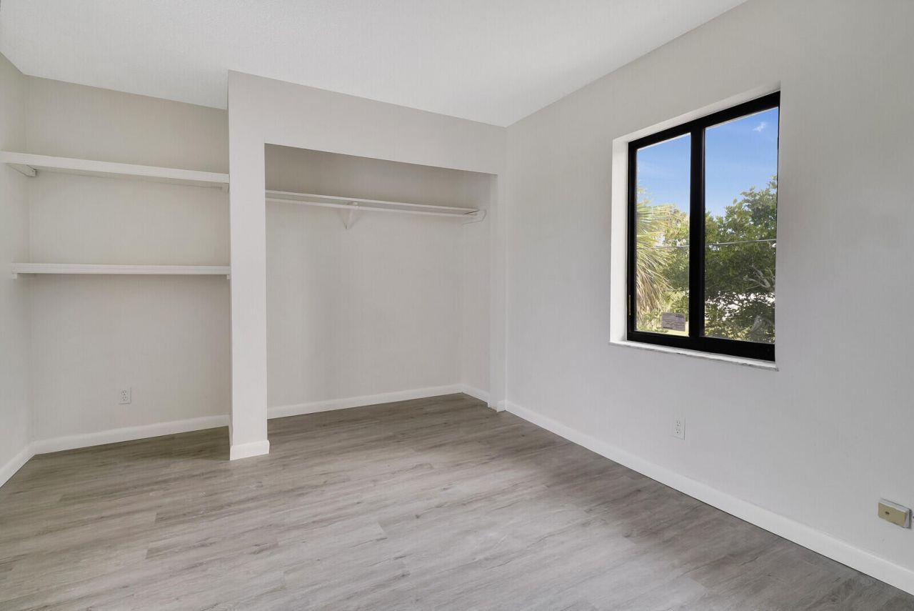 652 Hernando Street, Unit E, Fort Pierce, FL 34949 Photo