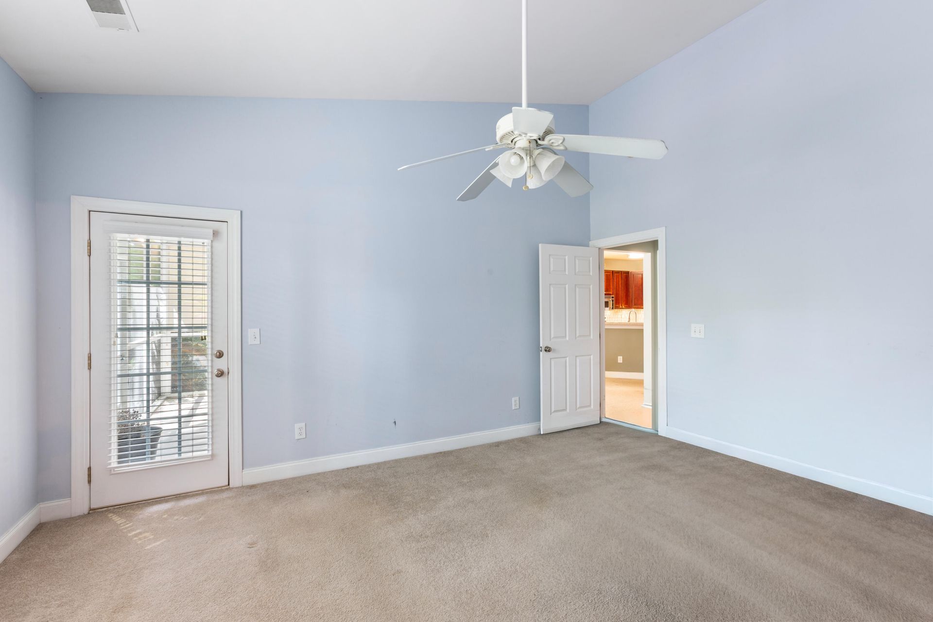 4925 Franconia Drive Photo 13