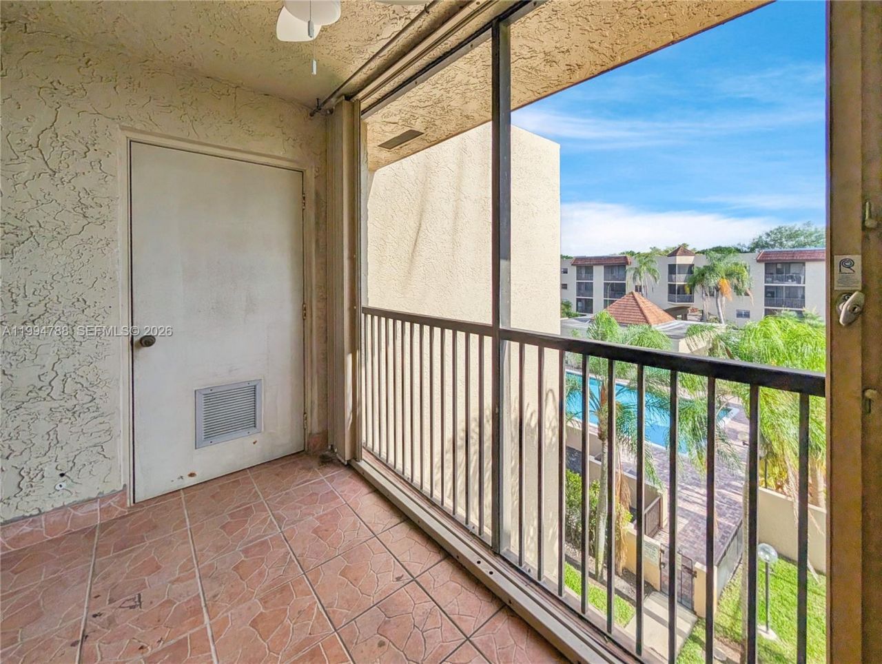 10501 W Broward Blvd , Unit 408, Plantation, FL 33324 Photo