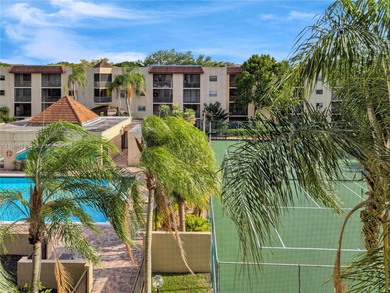 10501 W Broward Blvd, Unit 408, Plantation, FL 33324 Photo